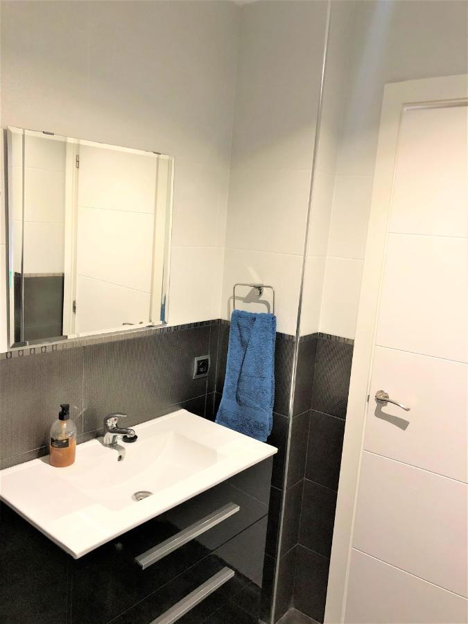 Precioso Apartamento Frente Al Mar Benalbeach Apartment Benalmadena Luaran gambar